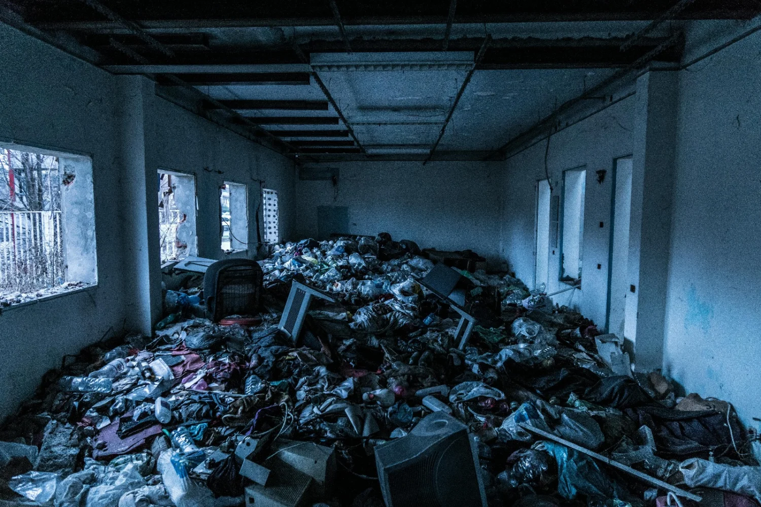 MPZ ENTRÜMPELUNG - unordentliches Zimmer